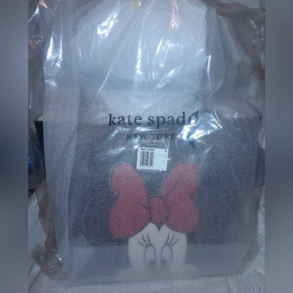 New Kate Spade Disney Reversible Minnie Mouse Tote/Detachable Wristlet NWT - Picture 4 of 12